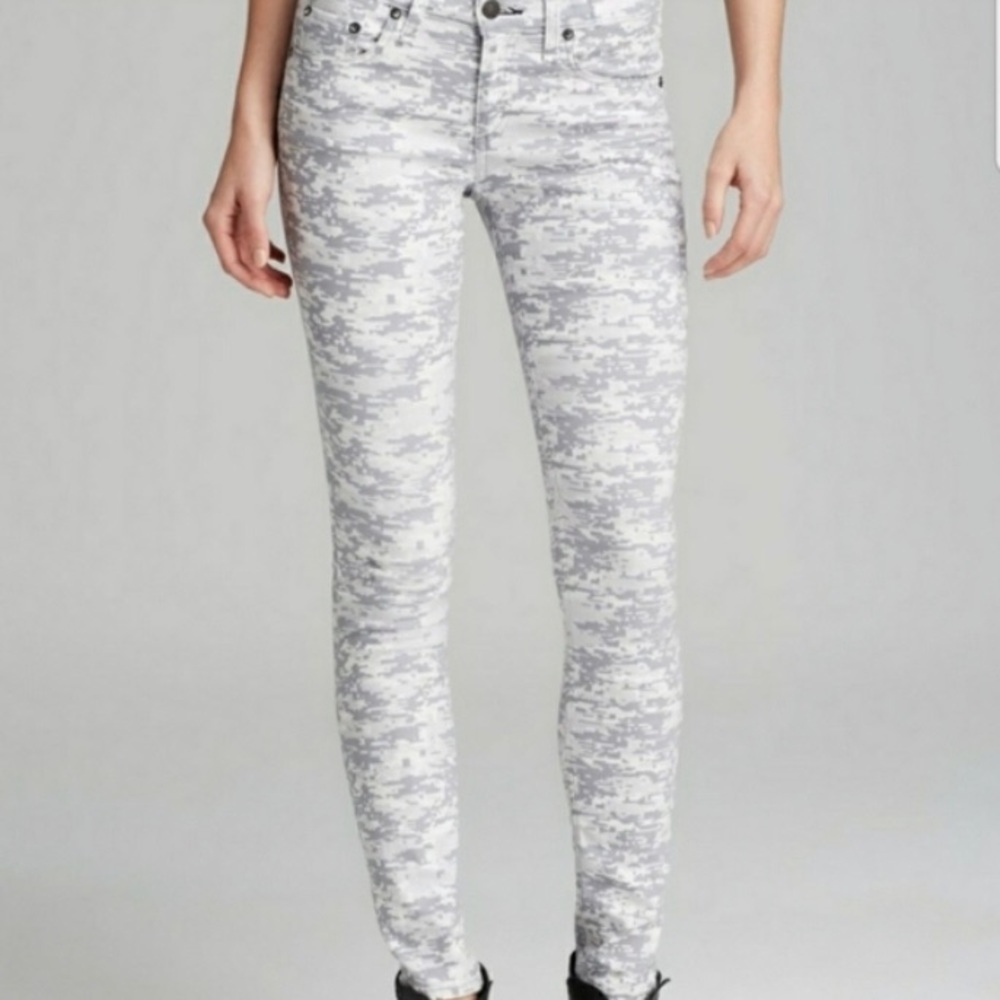 Rag & Bone grey digital camo skinny jeans EUC